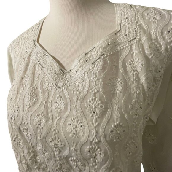 New white embroidered kurta tunic medium - Picture 2 of 6